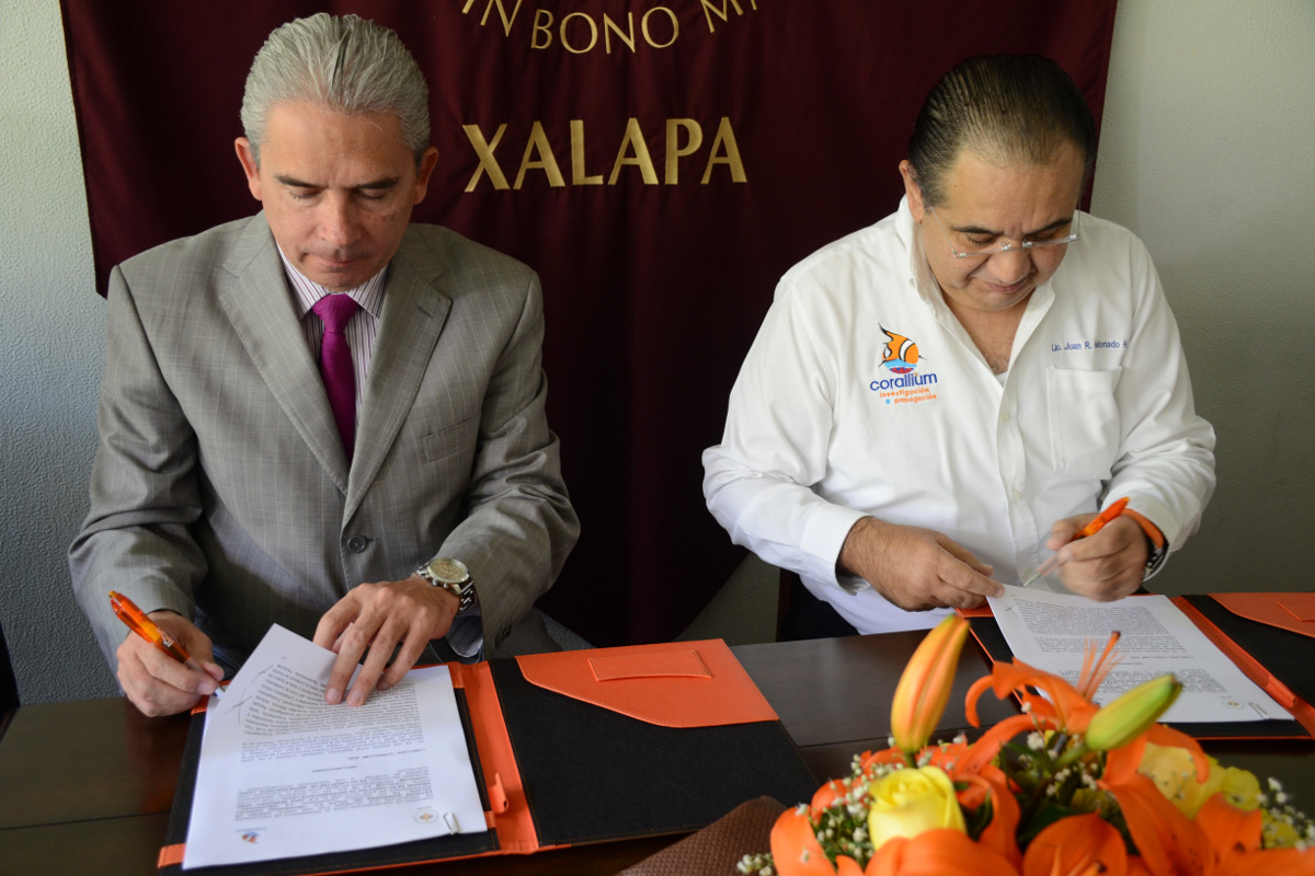 3 / 4 - Corallium y Anáhuac firman convenio en pro del Desarrollo Sustentable 3 / 4 - Corallium y Anáhuac firman convenio en pro del Desarrollo Sustentable