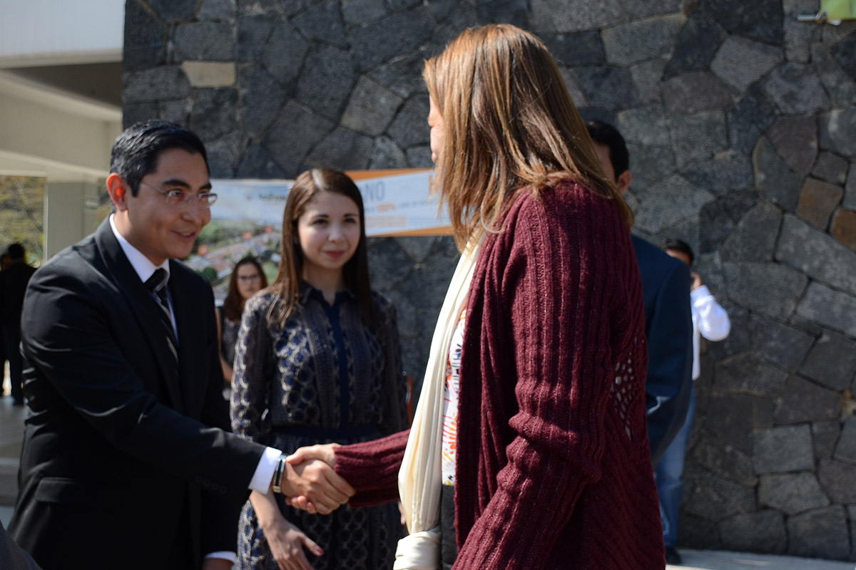 1 / 8 - La Democracia en el Siglo XXI 1 / 8 - La Democracia en el Siglo XXI