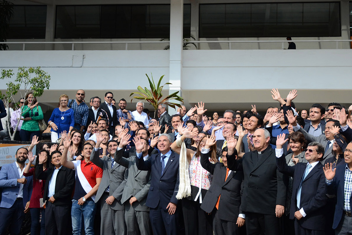 8 / 8 - La Democracia en el Siglo XXI 8 / 8 - La Democracia en el Siglo XXI