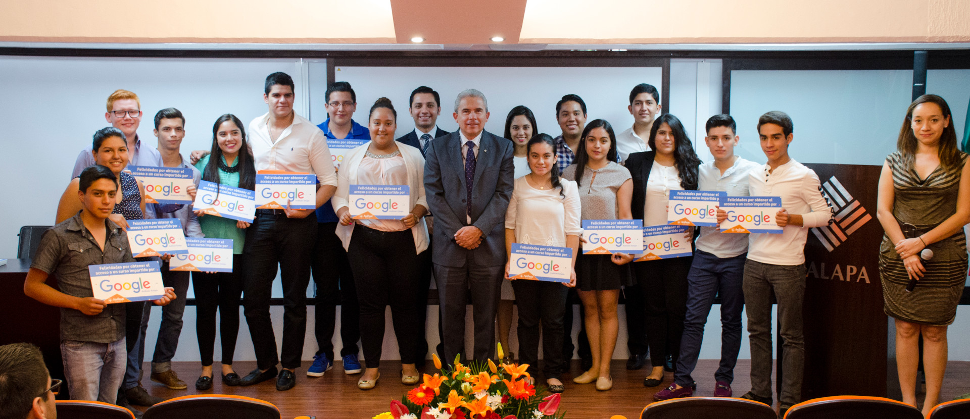 Premiación del Concurso Piensa Merca