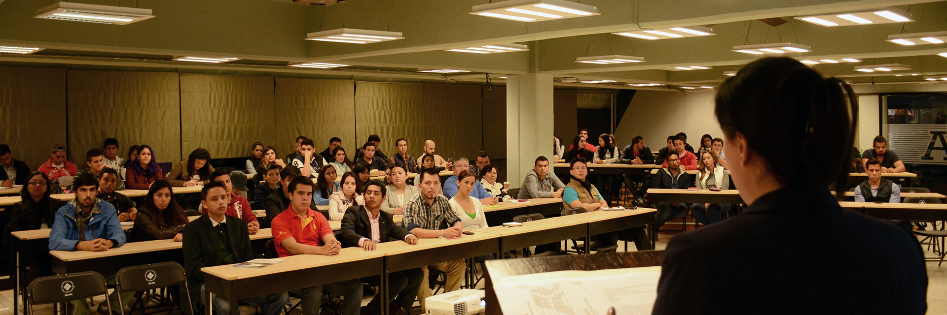El programa Crédito Joven se presenta en la Anáhuac