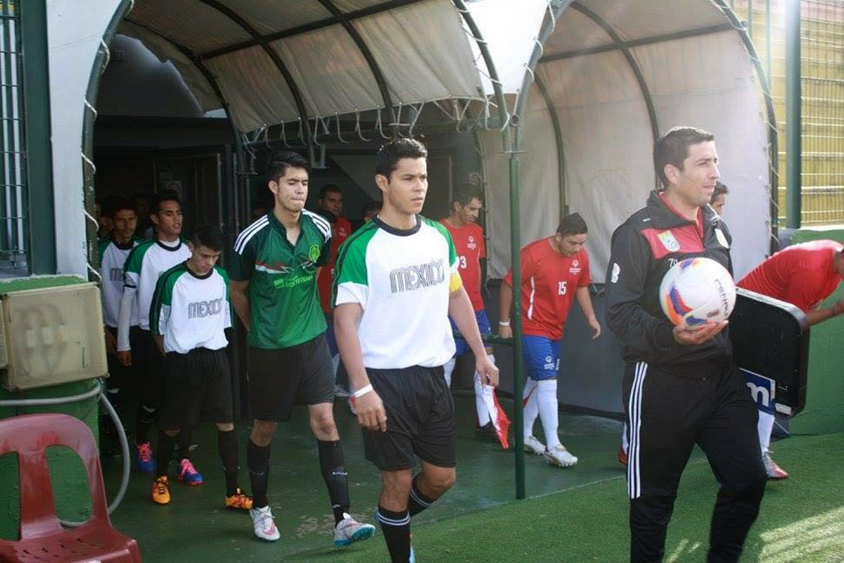 2 / 10 - Alumno de Negocios Internacionales es Seleccionado Nacional 2 / 10 - Alumno de Negocios Internacionales es Seleccionado Nacional