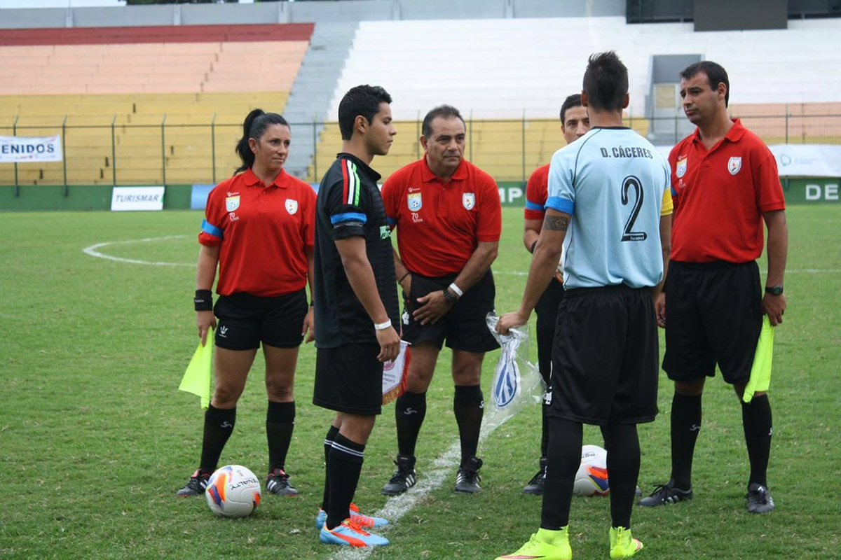 4 / 10 - Alumno de Negocios Internacionales es Seleccionado Nacional 4 / 10 - Alumno de Negocios Internacionales es Seleccionado Nacional