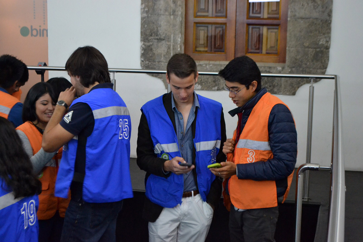 3 / 7 - Visita a Banco de México 3 / 7 - Visita a Banco de México