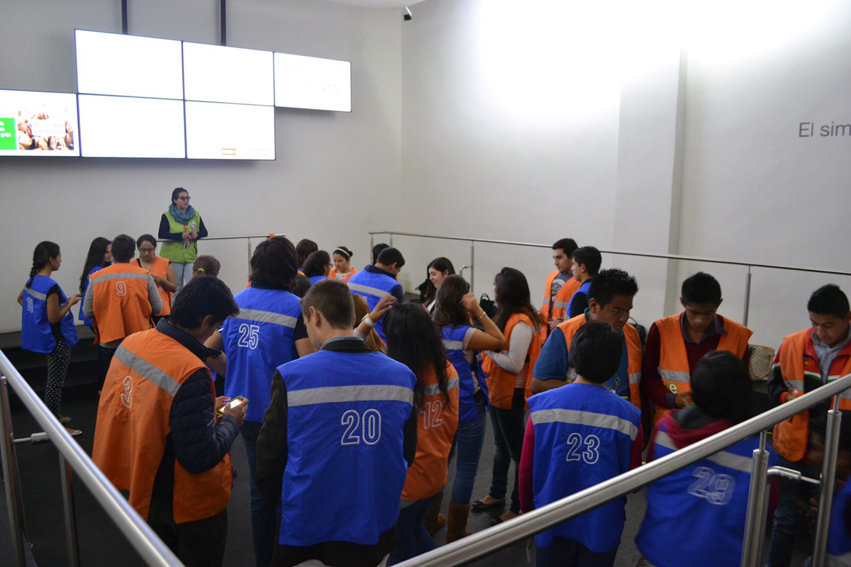 4 / 7 - Visita a Banco de México 4 / 7 - Visita a Banco de México