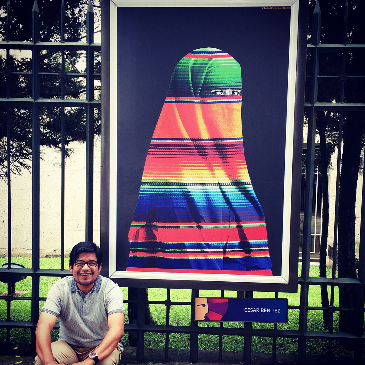 1 / 3 - Coordinador de la Escuela de Diseño Gráfico participa en Expo Colectiva de Carteles 1 / 3 - Coordinador de la Escuela de Diseño Gráfico participa en Expo Colectiva de Carteles