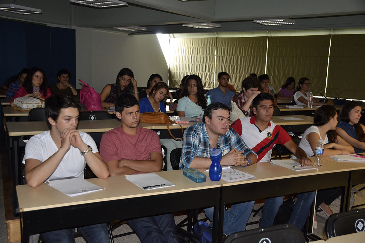 7 / 8 - Seminario de Emprendimiento 7 / 8 - Seminario de Emprendimiento