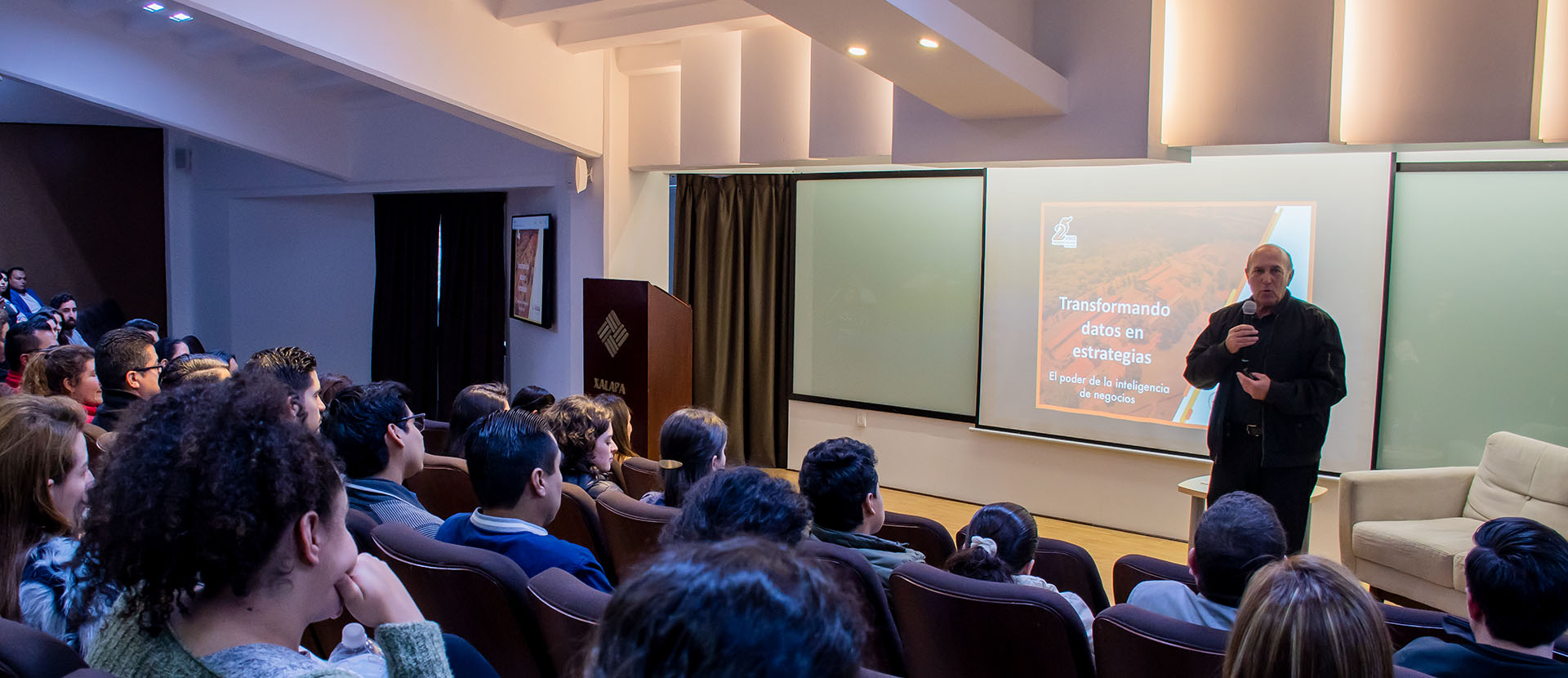 Transformando Datos en Estrategia: el Poder de la Inteligencia de Negocios