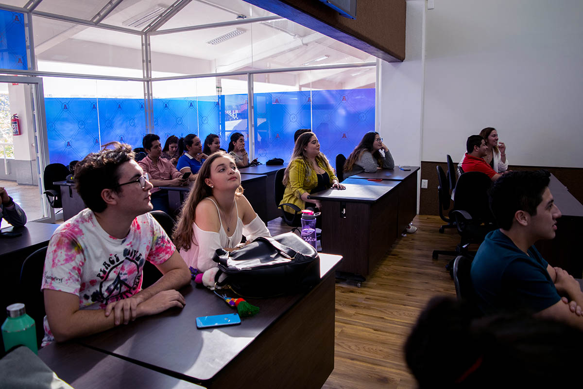 1 / 4 - Integrantes de Grupo Vértice. 1 / 4 - Integrantes de Grupo Vértice.