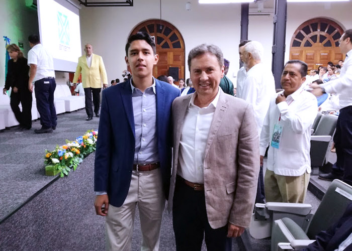 5 / 6 - Hugo Castillo Virués y Jorge Homs Quiroga. 5 / 6 - Hugo Castillo Virués y Jorge Homs Quiroga.