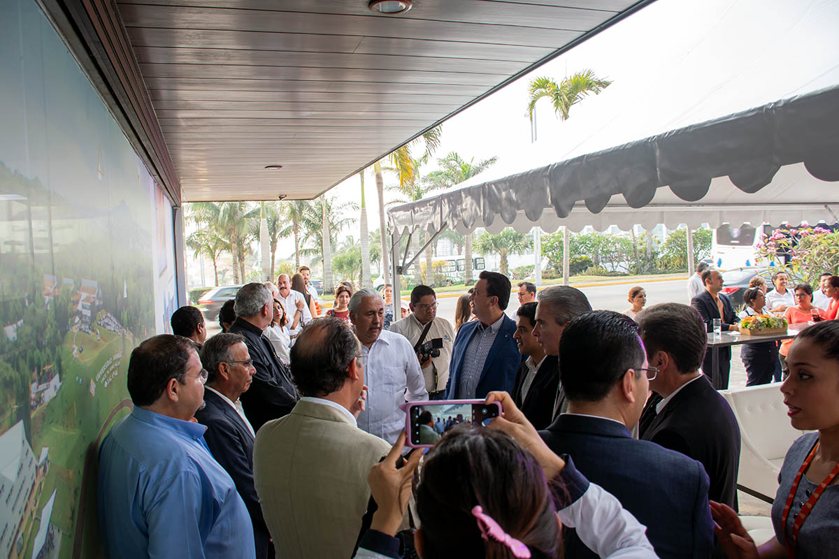 1 / 10 - La Universidad Anáhuac acerca a Veracruz y Boca del Río un nuevo espacio de Atención y