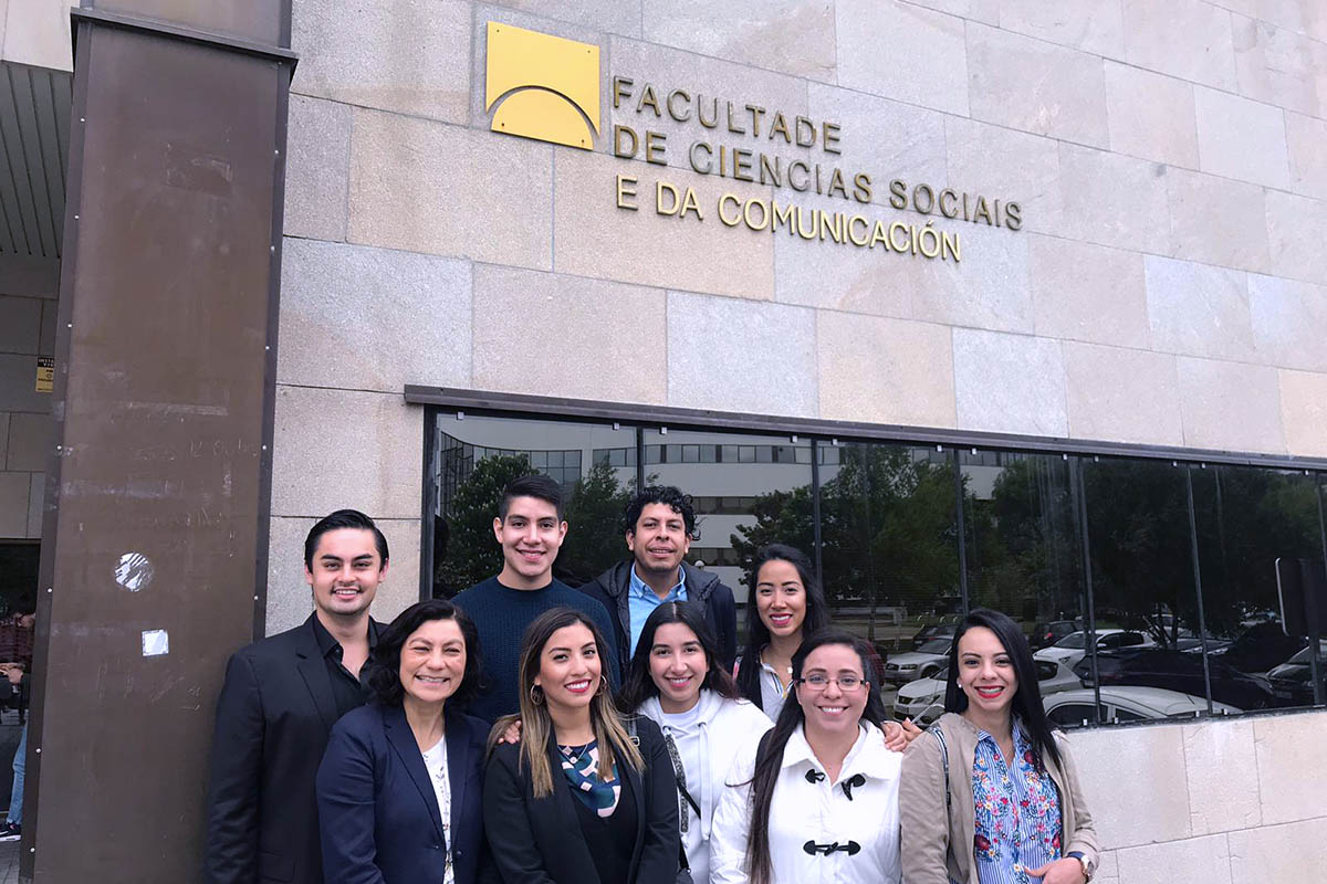 1 / 9 - Alumnos de la Universidad Anáhuac Xalapa viajaron a España para realizar Estudios en