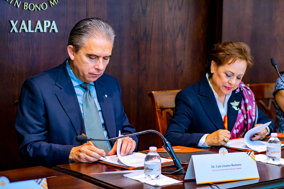 4 / 7 - Propiciamos el Desarrollo Empresarial mediante la Firma del Convenio con la AMEXME,