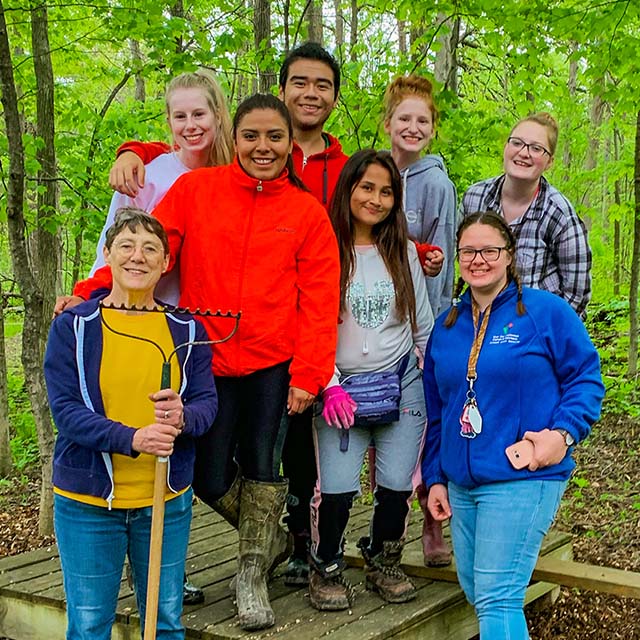 Alumno de Diseño Gráfico participa en el Programa de Campamentos de Verano