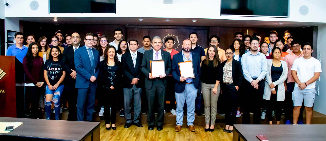 Firma de Convenio con Nuvoil