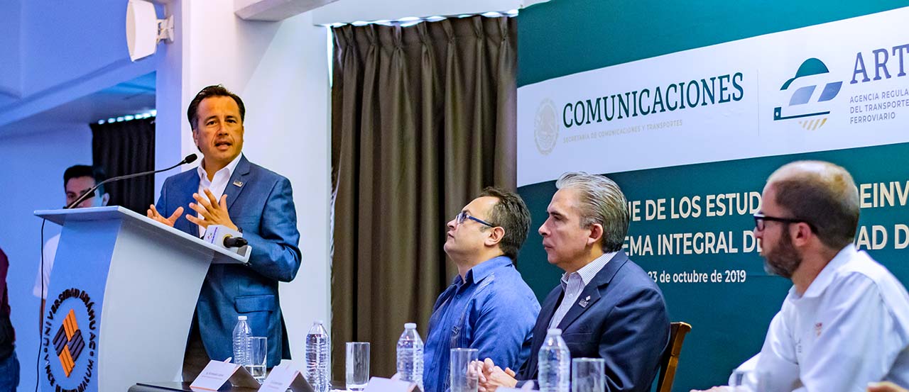 Inauguración del Seminario-Taller Tren Ligero de la Región Xalapa, Veracruz