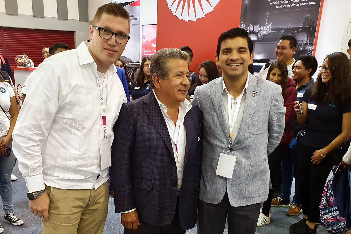 1 / 4 - Exposición Internacional del Sector Energético: El Futuro de la Energía 1 / 4 - Exposición Internacional del Sector Energético: El Futuro de la Energía