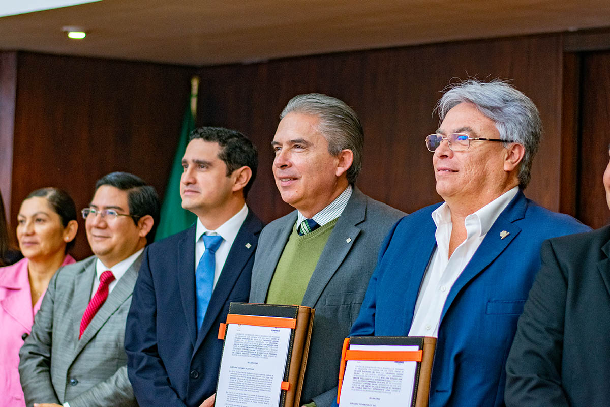 5 / 5 - Renovación del Convenio con COPARMEX Xalapa