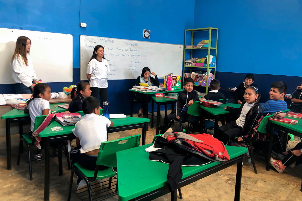 3 / 7 - Grupo Soñar Despierto de Visita en la Escuela las Maravillas 3 / 7 - Grupo Soñar Despierto de Visita en la Escuela las Maravillas