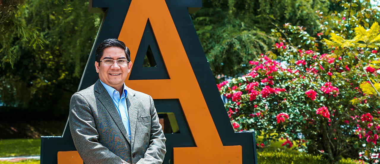 Nuestro Director Académico se Integra al Claustro Doctoral de la Universidad Anáhuac