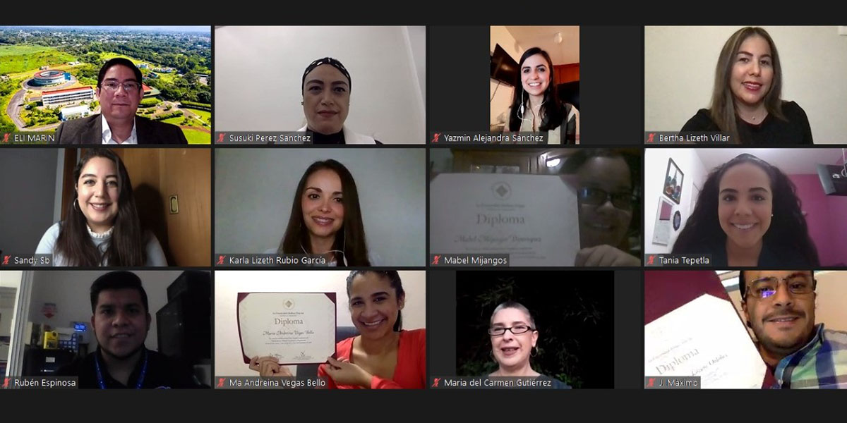 1 / 2 - Despedimos con Alegría a los Alumnos de los Diplomados en Comunicación Estratégica y en 1 / 2 - Despedimos con Alegría a los Alumnos de los Diplomados en Comunicación Estratégica y en
