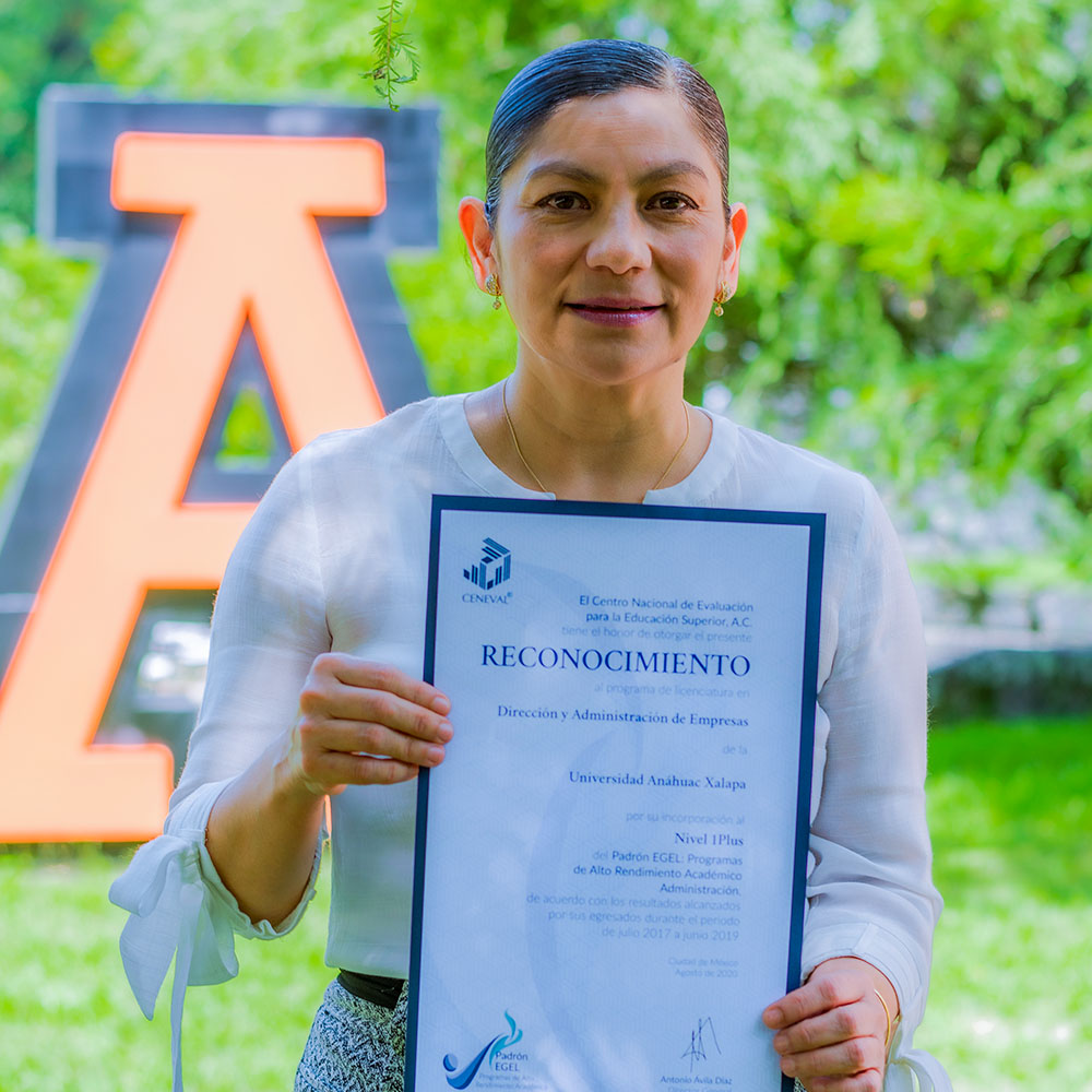 3 / 7 - Escuela de Dirección y Administración de Empresas 3 / 7 - Escuela de Dirección y Administración de Empresas