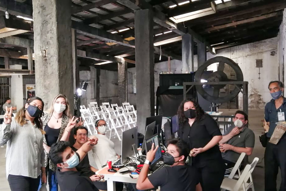 4 / 5 - La Escuela de Comunicación y Entretenimiento Presente en la 1ra Subasta de Café 4 / 5 - La Escuela de Comunicación y Entretenimiento Presente en la 1ra Subasta de Café