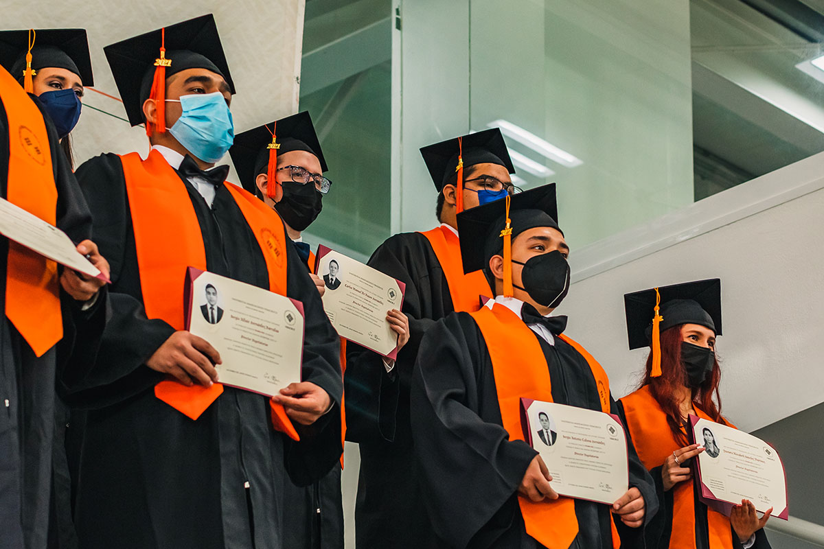 10 / 81 - Egresa una Generación Más de Líderes de Acción Positiva de la Anáhuac Veracruz 10 / 81 - Egresa una Generación Más de Líderes de Acción Positiva de la Anáhuac Veracruz