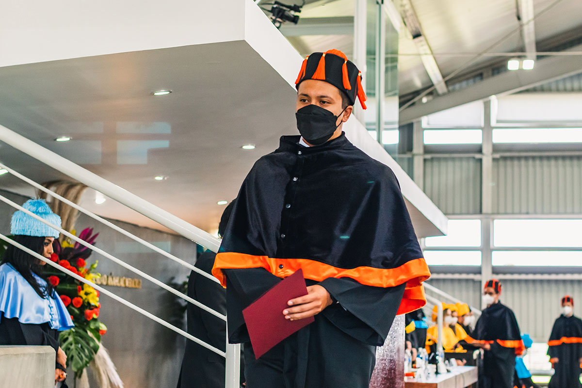 18 / 81 - Egresa una Generación Más de Líderes de Acción Positiva de la Anáhuac Veracruz 18 / 81 - Egresa una Generación Más de Líderes de Acción Positiva de la Anáhuac Veracruz