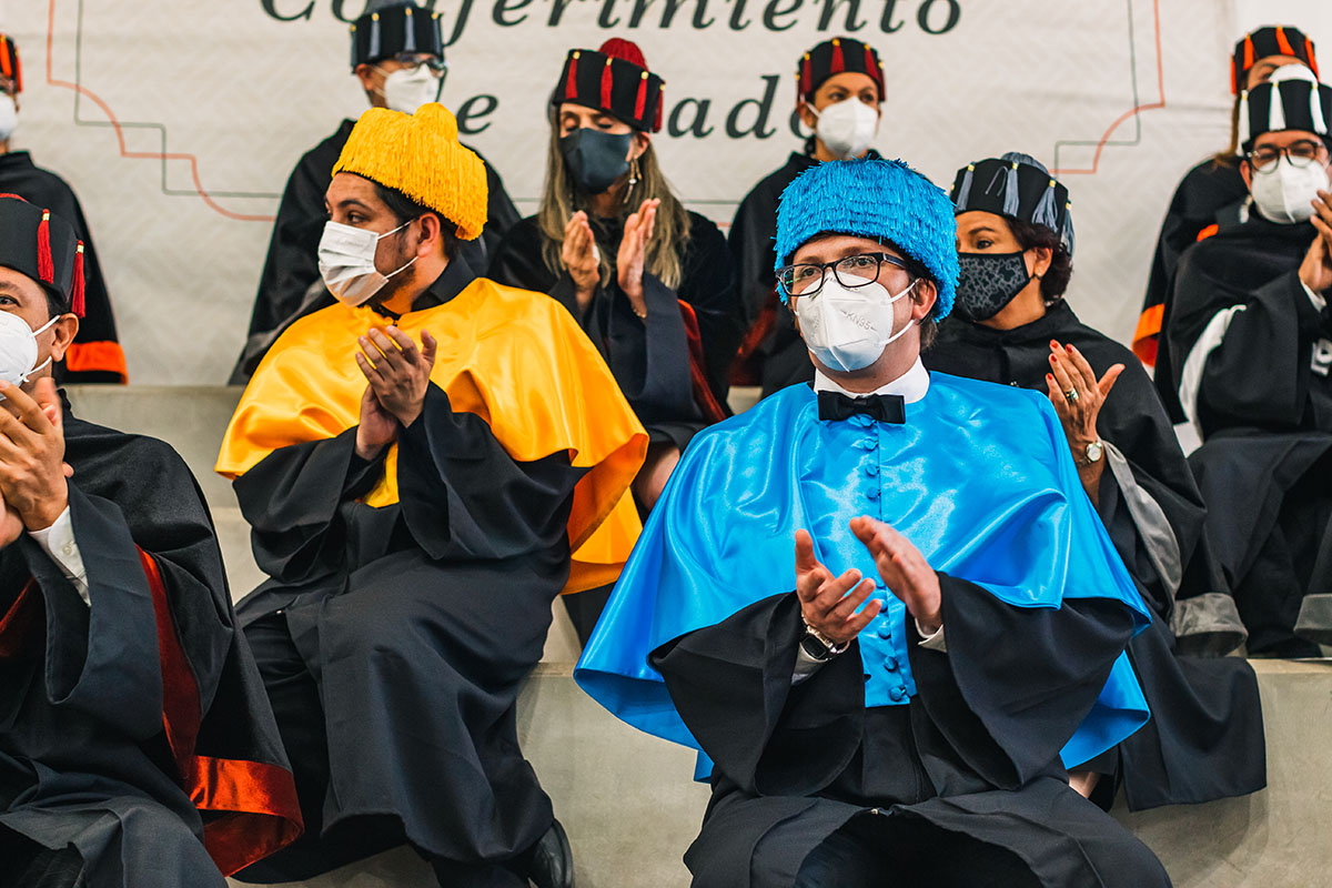 23 / 81 - Egresa una Generación Más de Líderes de Acción Positiva de la Anáhuac Veracruz 23 / 81 - Egresa una Generación Más de Líderes de Acción Positiva de la Anáhuac Veracruz