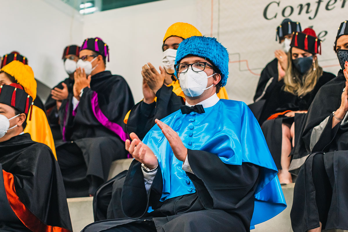 30 / 81 - Egresa una Generación Más de Líderes de Acción Positiva de la Anáhuac Veracruz 30 / 81 - Egresa una Generación Más de Líderes de Acción Positiva de la Anáhuac Veracruz