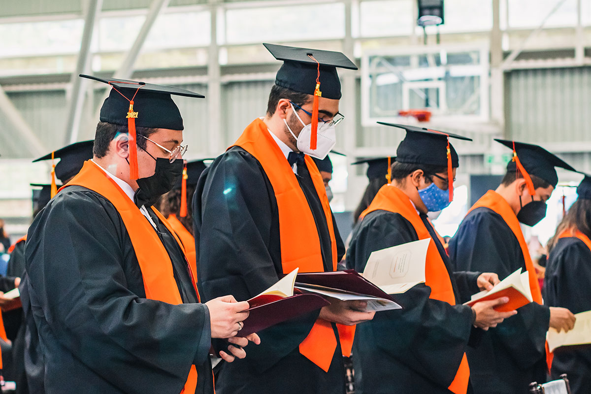 31 / 81 - Egresa una Generación Más de Líderes de Acción Positiva de la Anáhuac Veracruz 31 / 81 - Egresa una Generación Más de Líderes de Acción Positiva de la Anáhuac Veracruz