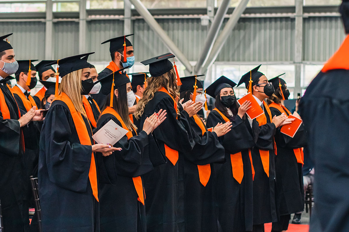 33 / 81 - Egresa una Generación Más de Líderes de Acción Positiva de la Anáhuac Veracruz 33 / 81 - Egresa una Generación Más de Líderes de Acción Positiva de la Anáhuac Veracruz