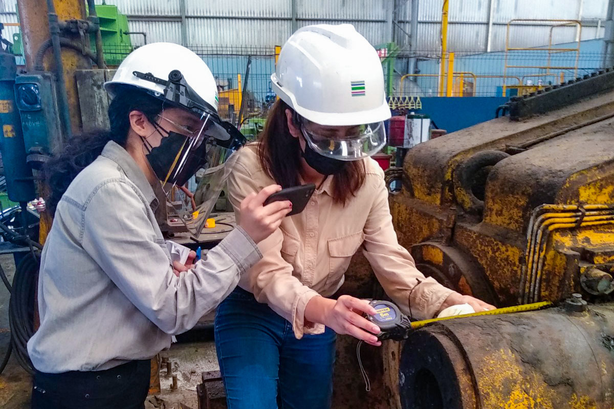 1 / 3 - Visita de Estudiantes de Ingeniería a Tenaris Tamsa 1 / 3 - Visita de Estudiantes de Ingeniería a Tenaris Tamsa