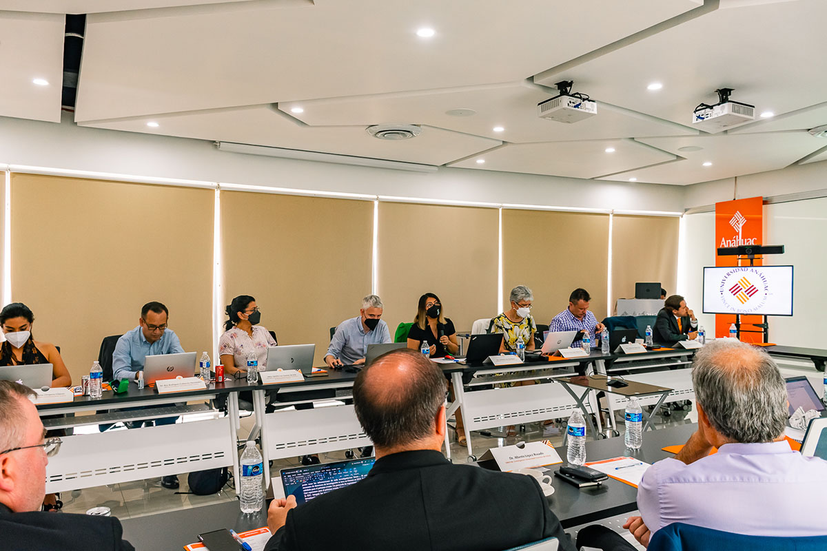 5 / 13 - Encuentro de Directores de Investigación de la Red Internacional de Universidades del