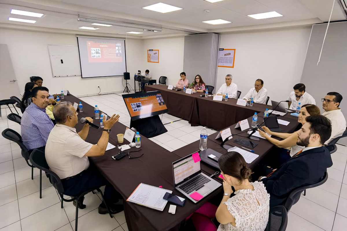 2 / 3 - Culmina Exitosamente la 8va Sesión del Consejo Consultivo de Negocios Internacionales 2 / 3 - Culmina Exitosamente la 8va Sesión del Consejo Consultivo de Negocios Internacionales