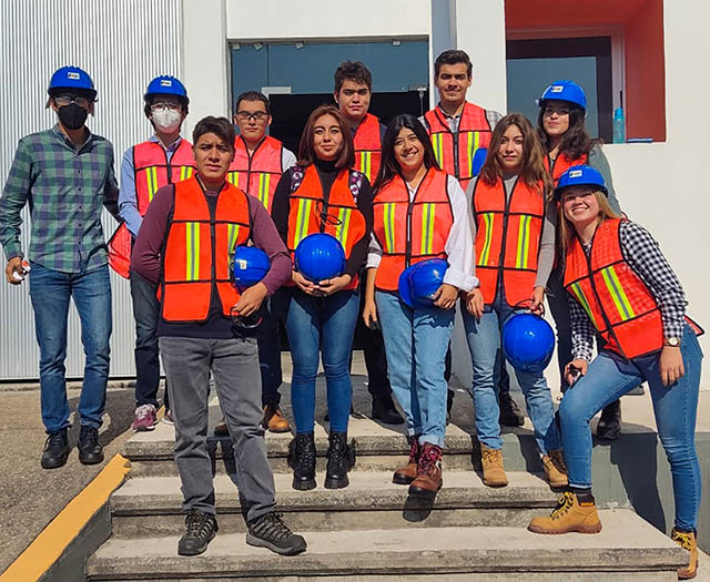 Visita Industrial de la Escuela de Ingeniería a FYMSSSA