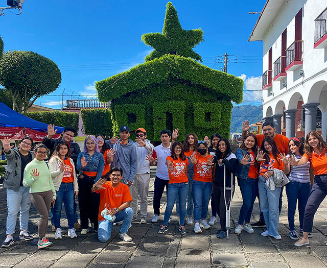 Festejando el Día del Abuelo en Compañía de ASUA