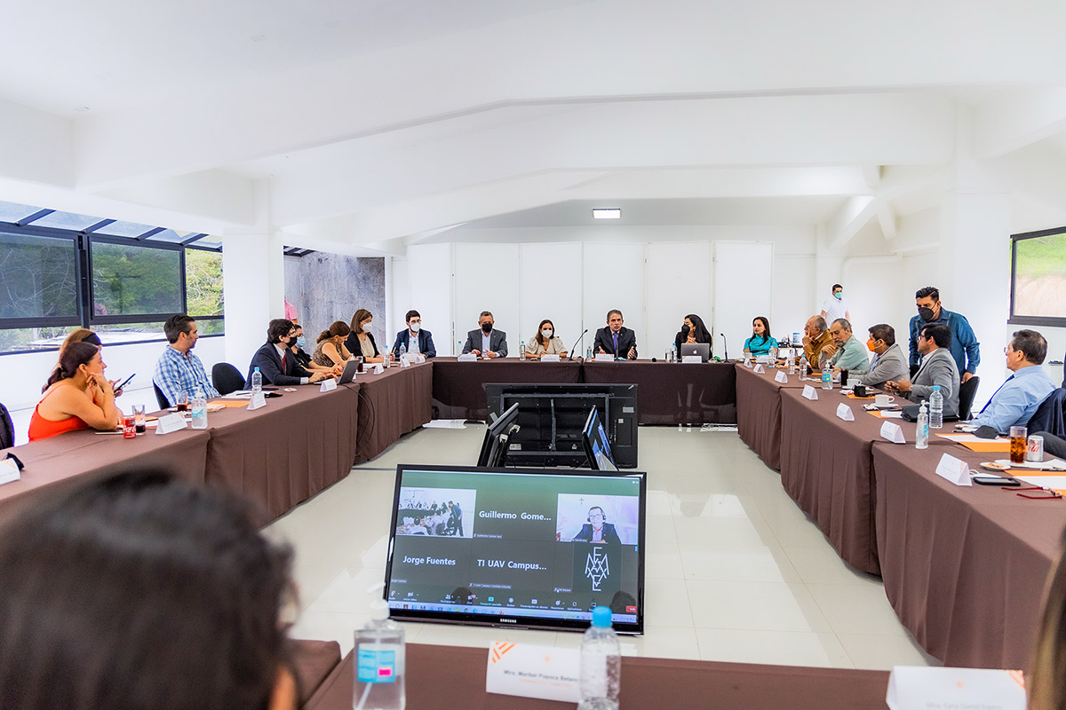 9 / 10 - Primer Diálogo entre Presidentes de Consejos Consultivos