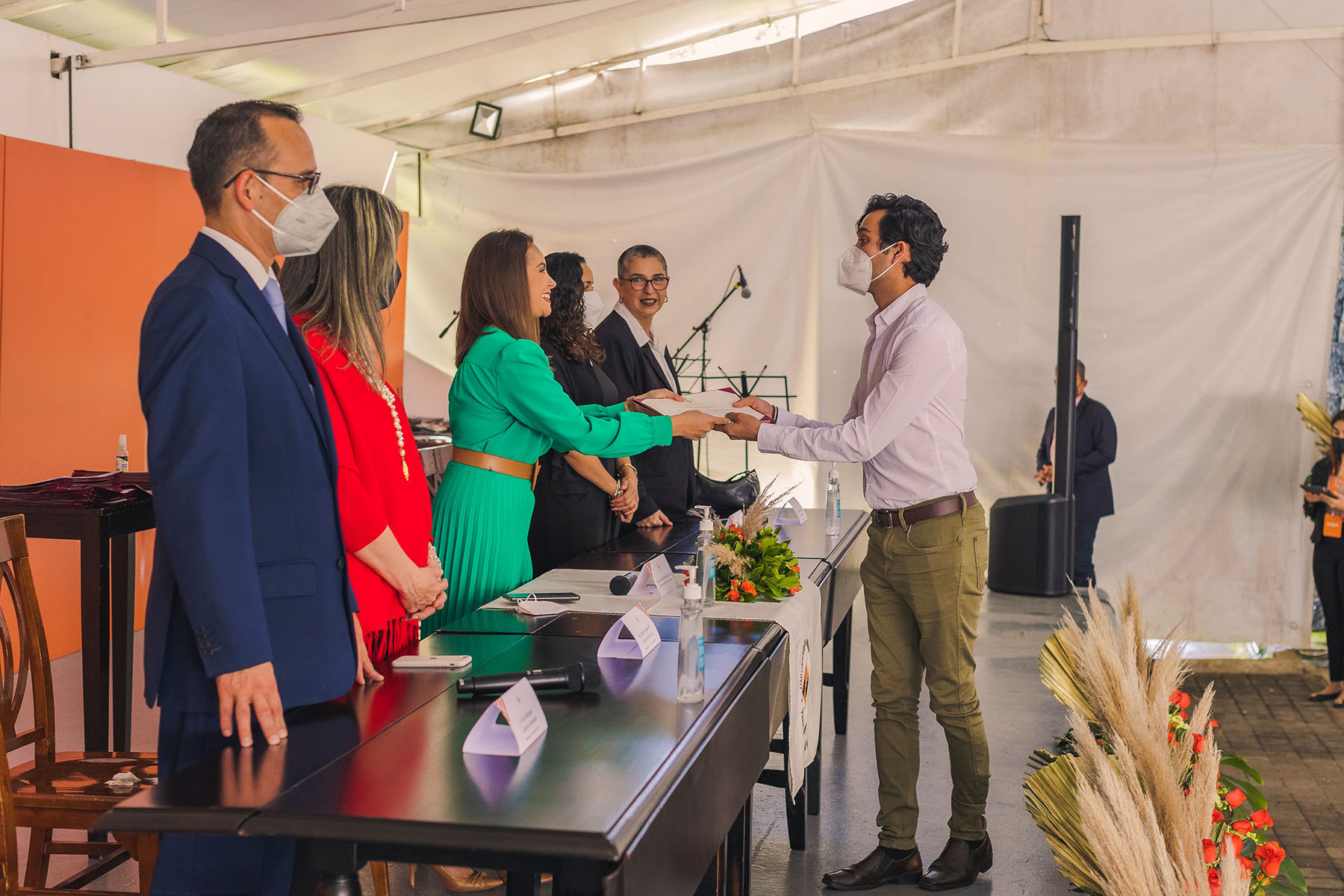 5 / 41 - Un Nuevo Grupo de Líderes Anáhuac Culmina sus Estudios de Diplomado 5 / 41 - Un Nuevo Grupo de Líderes Anáhuac Culmina sus Estudios de Diplomado