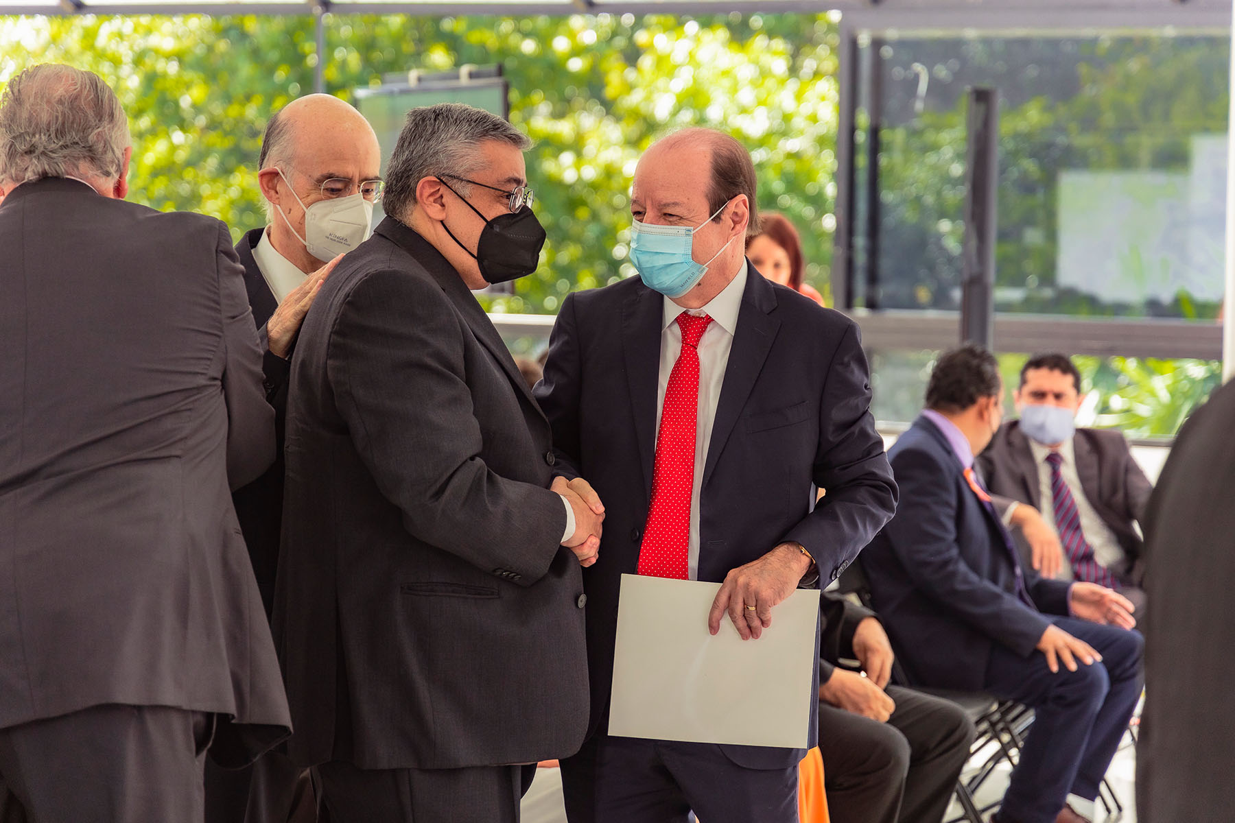 1 / 12 - Homenaje al Dr. Alejandro Escobar Mesa 1 / 12 - Homenaje al Dr. Alejandro Escobar Mesa