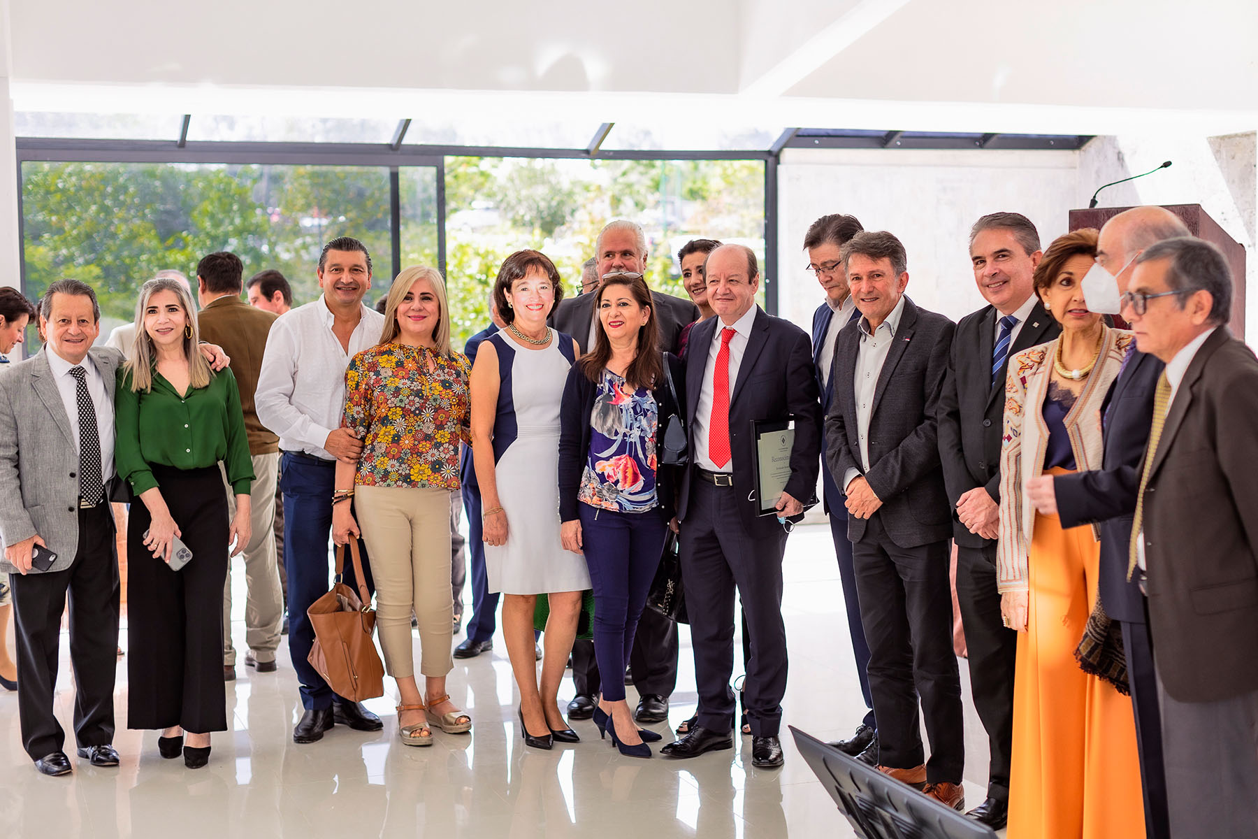 11 / 12 - Homenaje al Dr. Alejandro Escobar Mesa 11 / 12 - Homenaje al Dr. Alejandro Escobar Mesa