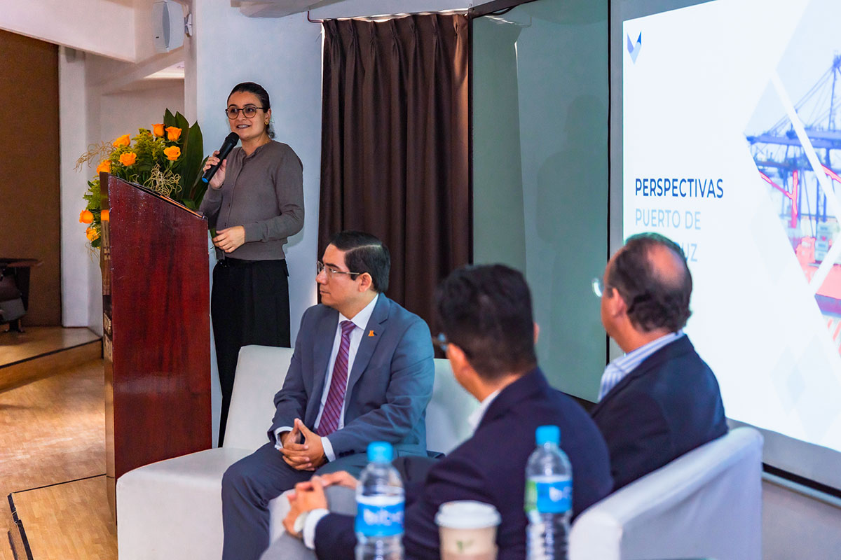 1 / 11 - Semana Empresarial Portuaria de Negocios Internacionales 1 / 11 - Semana Empresarial Portuaria de Negocios Internacionales