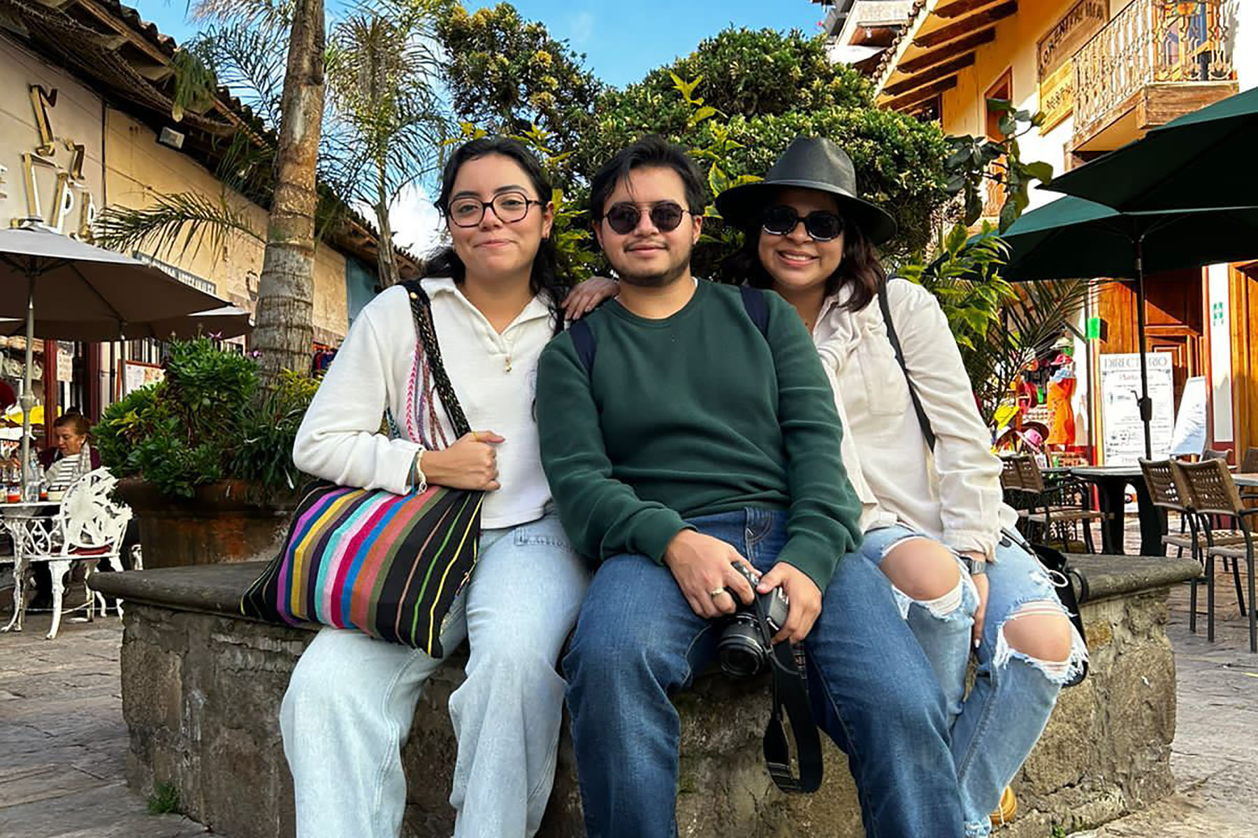 12 / 19 - Leoncitos en Fuga: Chignahuapan y Zacatlán de las Manzanas 12 / 19 - Leoncitos en Fuga: Chignahuapan y Zacatlán de las Manzanas
