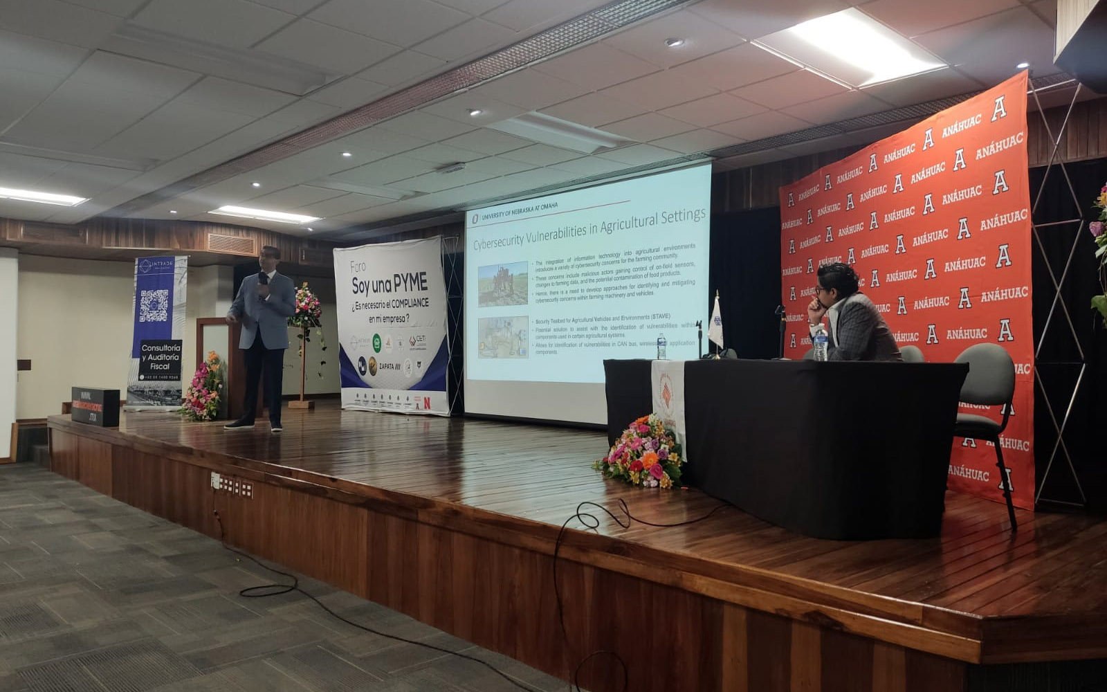 4 / 5 - Conferencia Internacional para Alumnos de Ingenierías 4 / 5 - Conferencia Internacional para Alumnos de Ingenierías