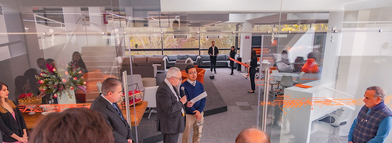 Miembros del Patronato Xalapa Inauguran el ID Center