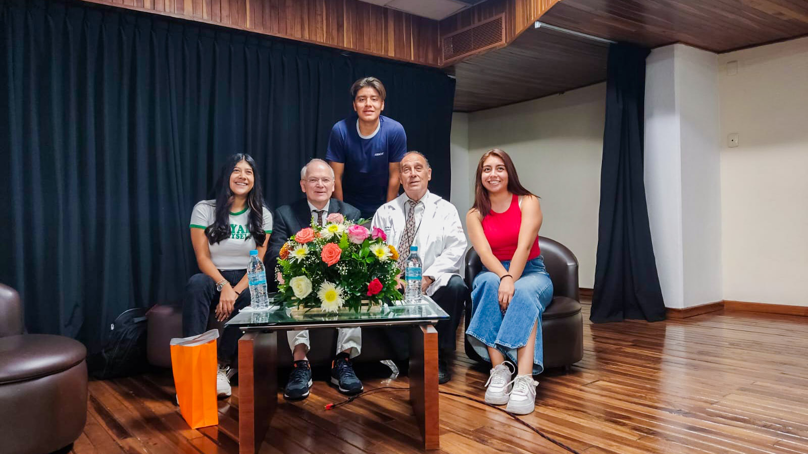 2 / 2 - Primera Jornada de Ingeniería 2 / 2 - Primera Jornada de Ingeniería