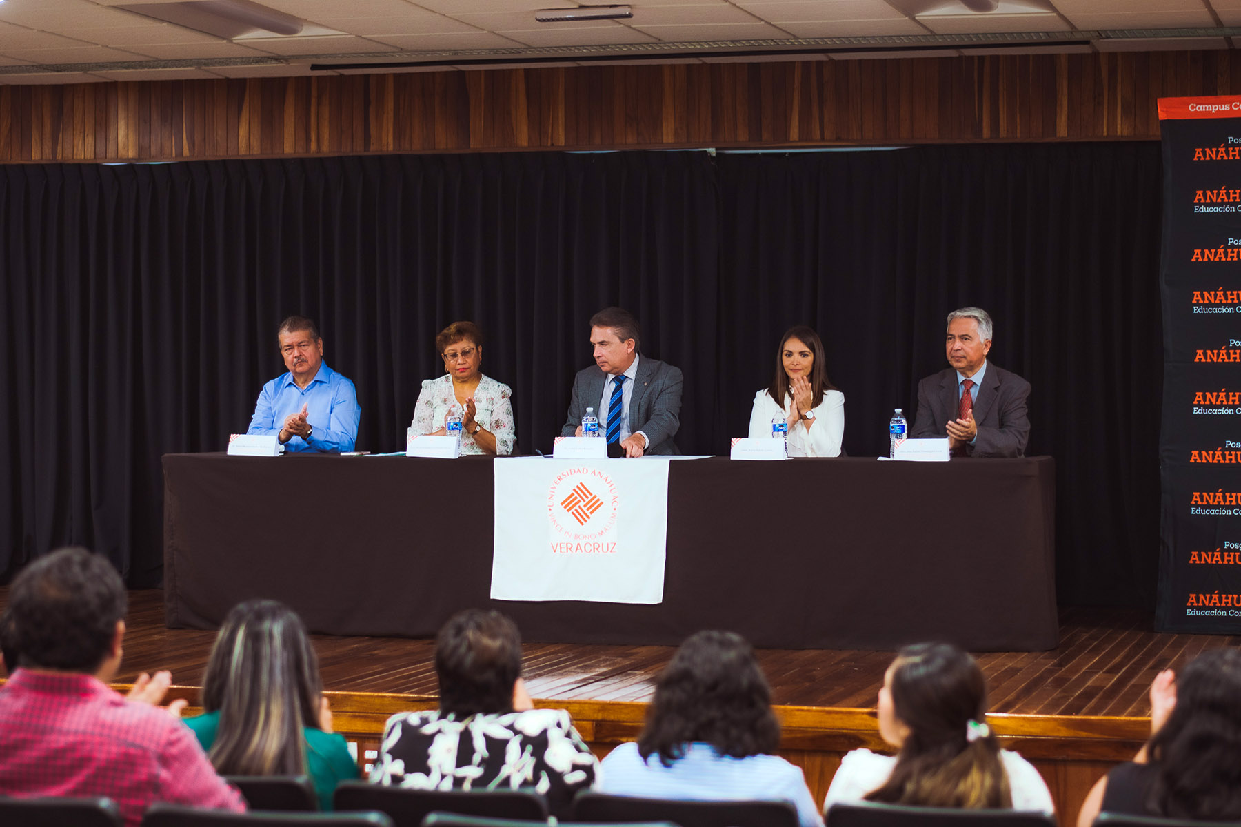 3 / 27 - Ceremonia de Entrega de Diplomas y Firma de Convenio con el IMSS Veracruz Sur 3 / 27 - Ceremonia de Entrega de Diplomas y Firma de Convenio con el IMSS Veracruz Sur