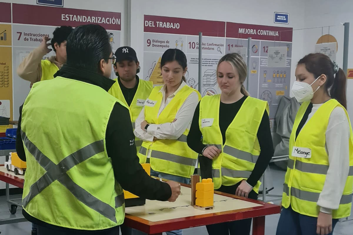 5 / 11 - Visitas Académicas de la Licenciatura en Negocios Internacionales 5 / 11 - Visitas Académicas de la Licenciatura en Negocios Internacionales