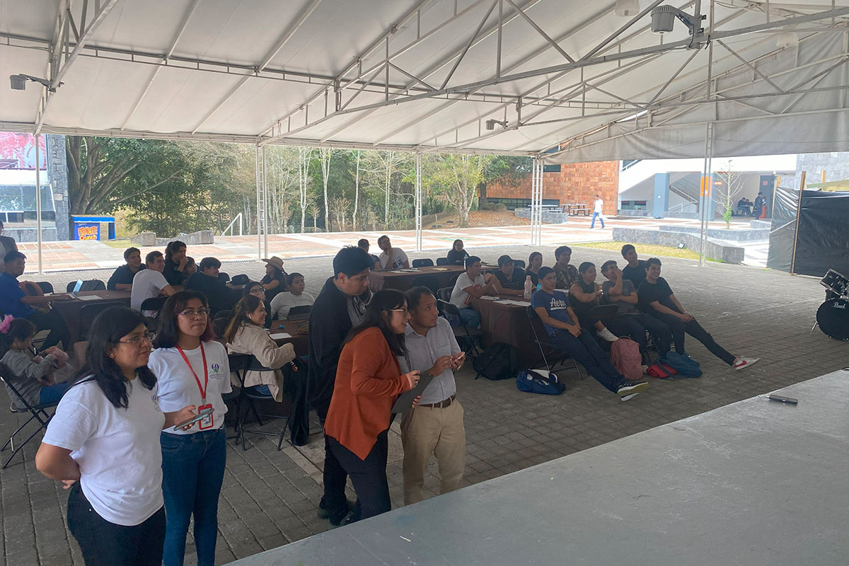 4 / 9 - Primer Concurso de Derivadas Anáhuac 4 / 9 - Primer Concurso de Derivadas Anáhuac